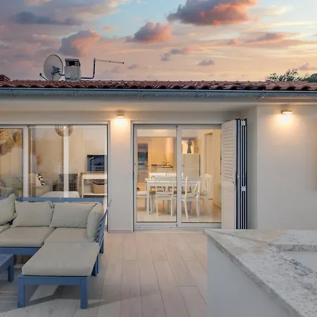 Villa Liva Vantacici