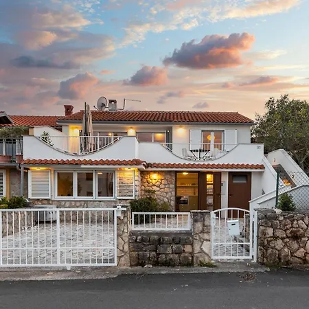 Liva Villa